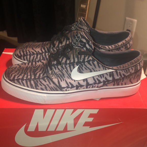 Nike SB Zoom Stefan Janoski Tiger Pack Black - Picture 3 of 4